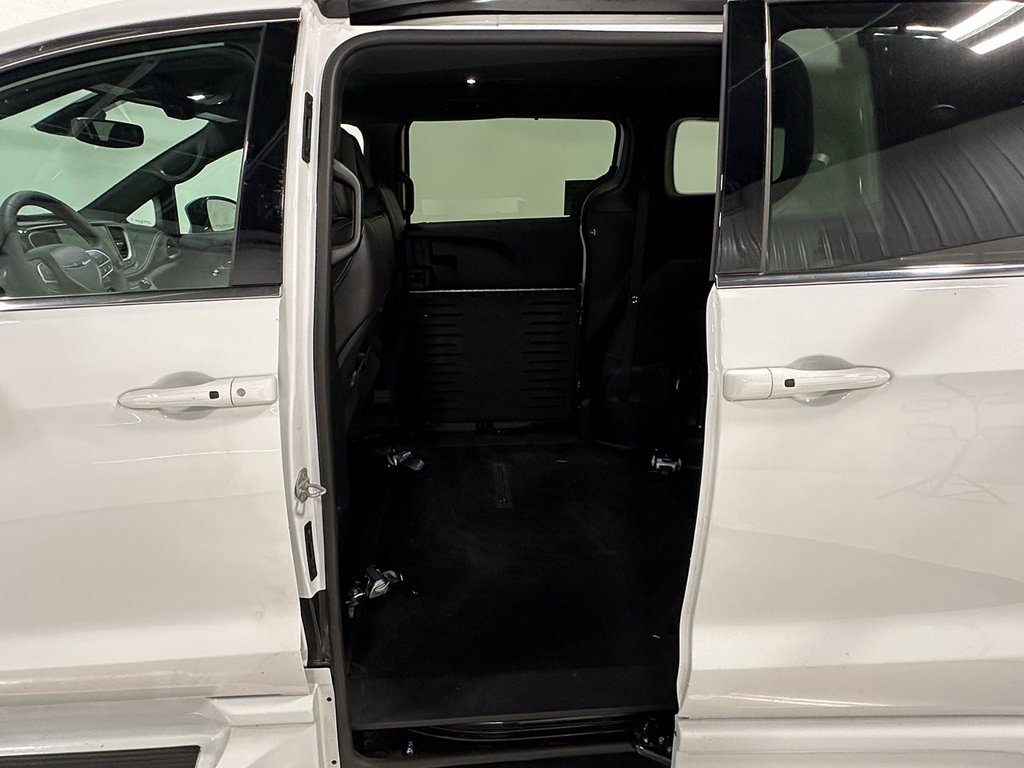 Used 2025 White Chrysler Wheelchair Accessible-  Select image 12