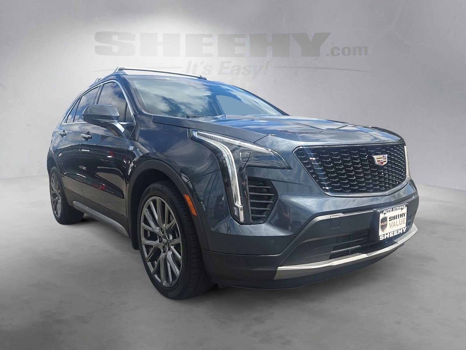Used 2020 SHADOW METALLIC Cadillac FWD Premium Luxury image 2