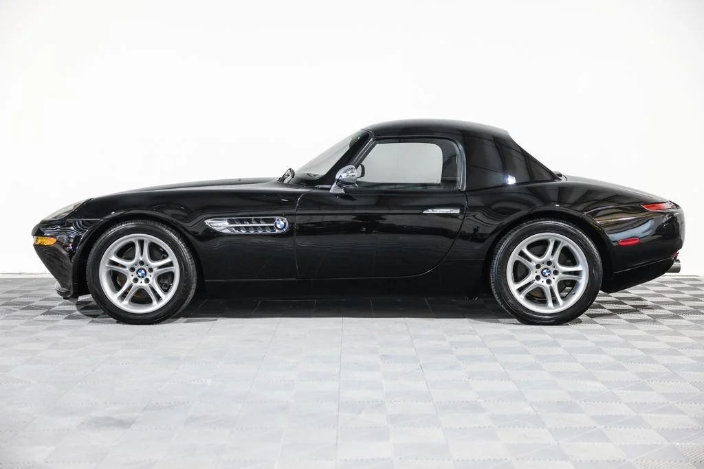 Used 2002 Black BMW Base image 18