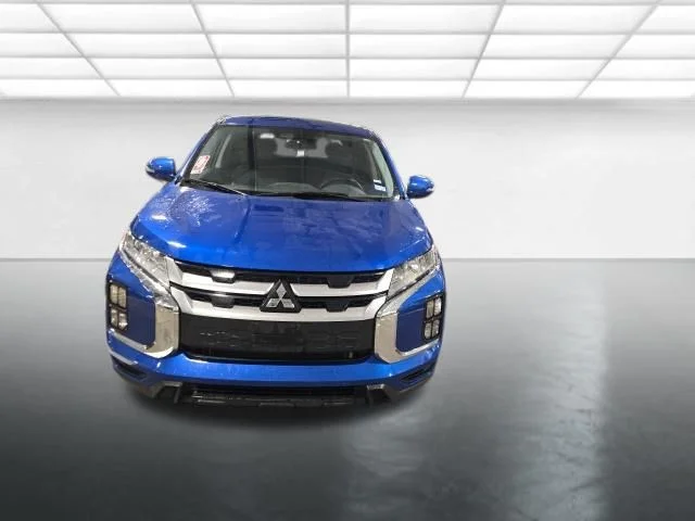 Used 2024  Mitsubishi 2.0 SE image 9
