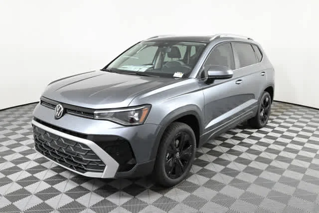 New 2026 Platinum Gray Metallic Volkswagen SE image 2