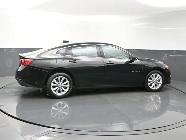 Used 2025 Black Chevrolet LT image 8