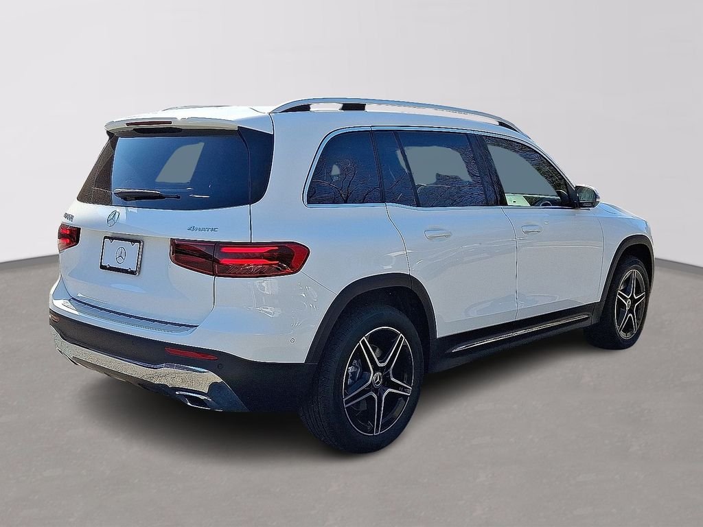 New 2026 Polar White Mercedes-Benz GLB 250 image 3