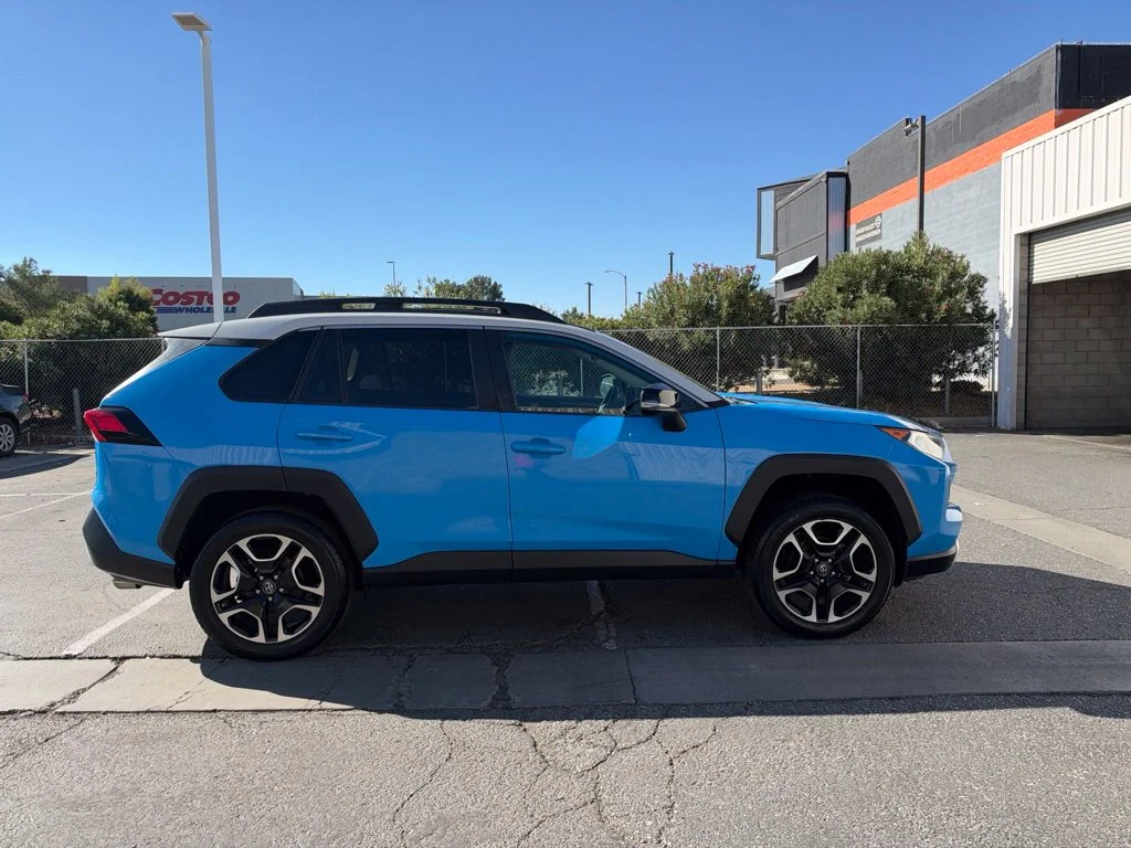 Used 2019 Blue Toyota Adventure image 6