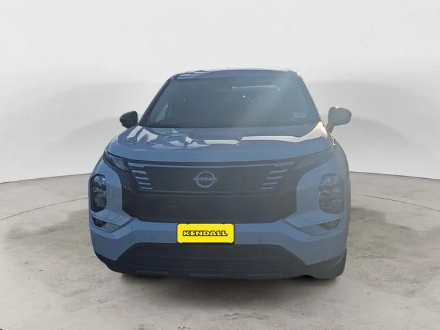 New 2026 White Nissan SL image 8