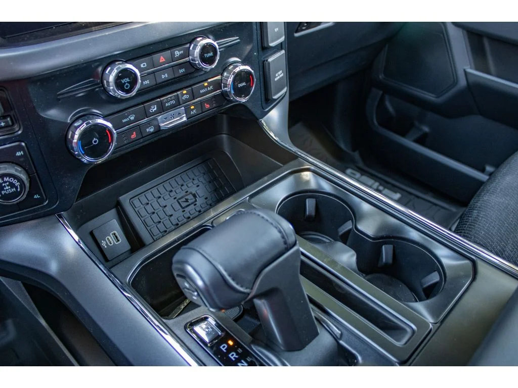 New 2026 CARBONIZED GRAY METALLIC Ford XLT image 57