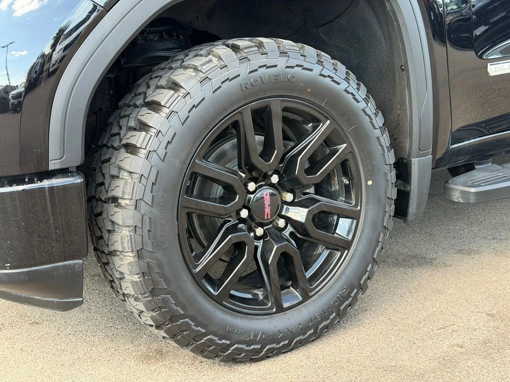 Used 2021 Black GMC Elevation image 25