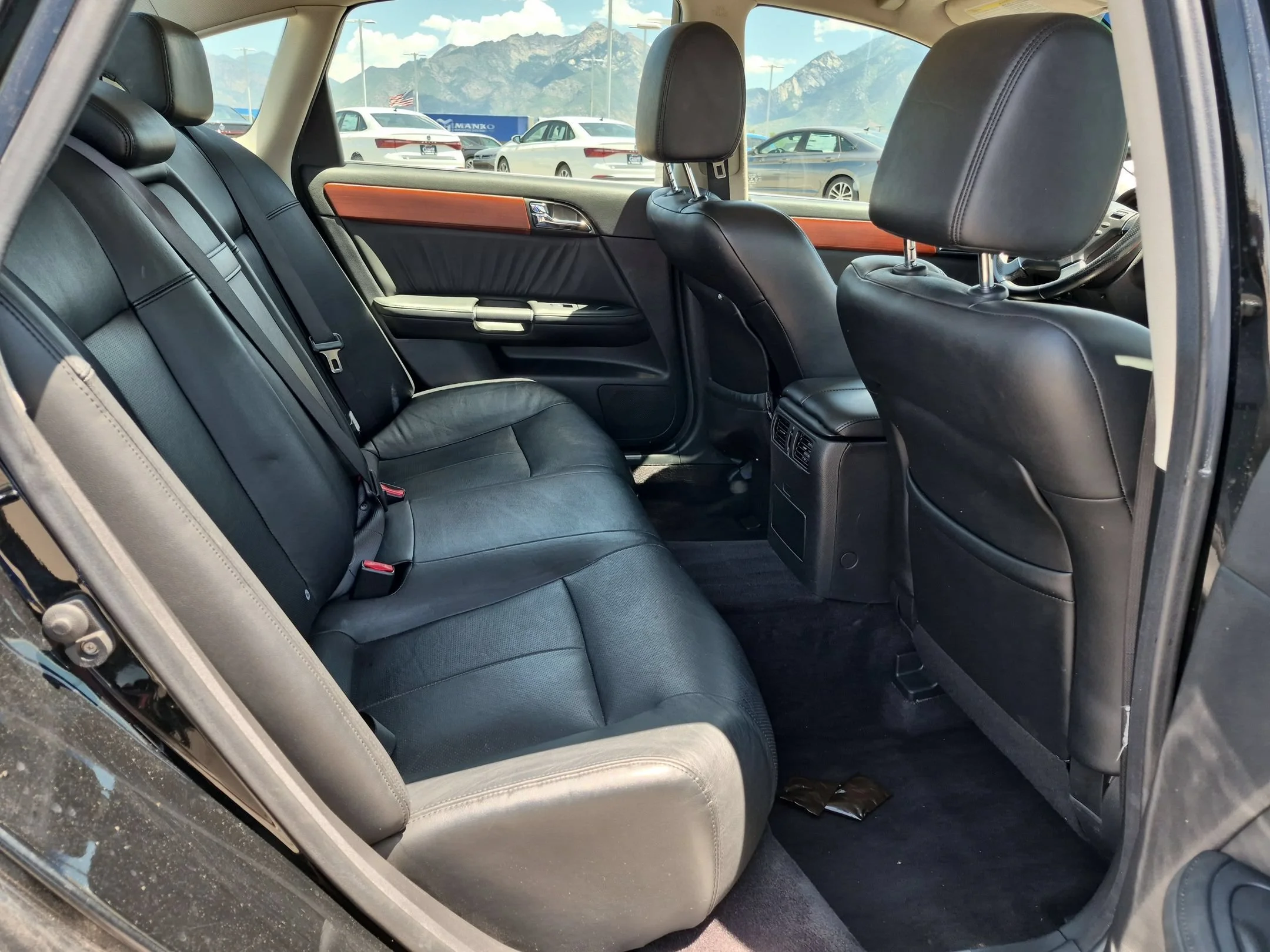Used 2007 Black Obsidian INFINITI x image 31