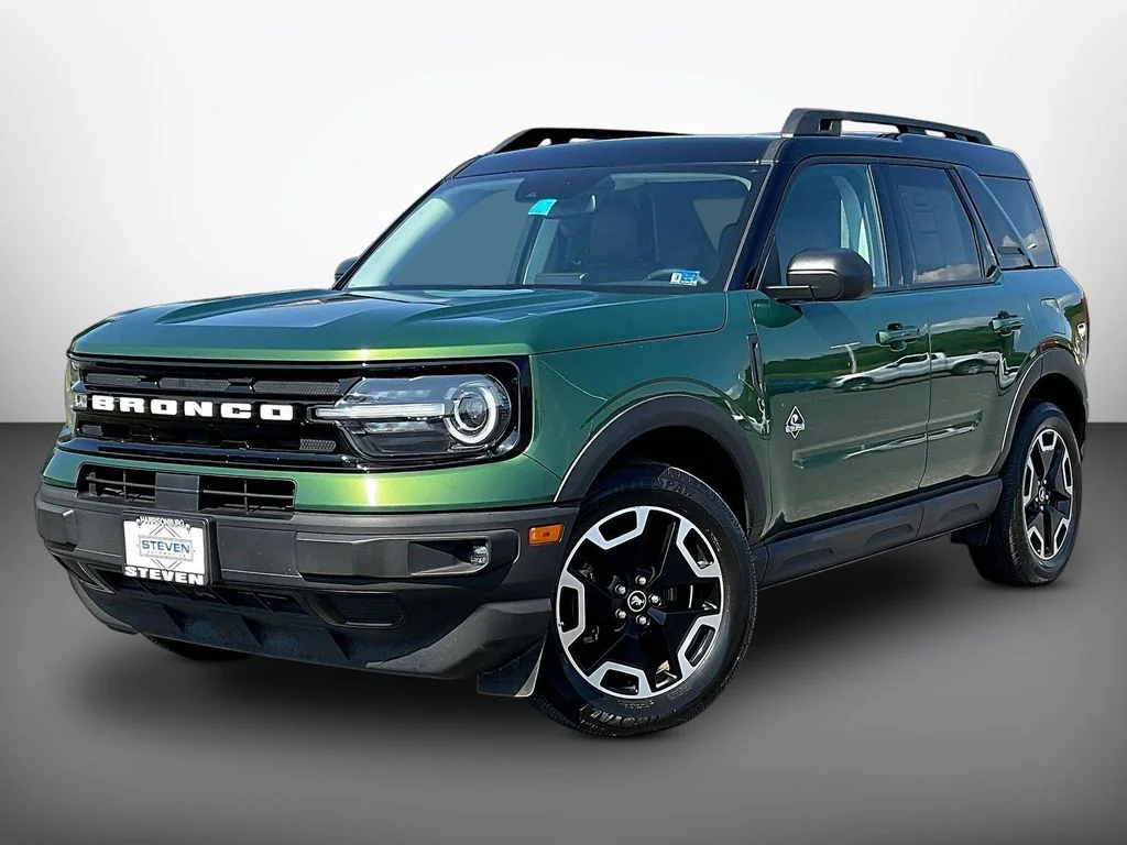 Certified Used 2024 Eruption Green Metallic Ford Outer Banks image 3
