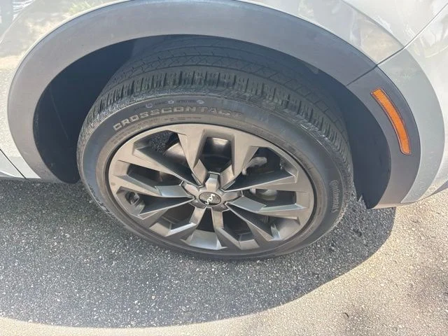 Used 2023 Gray Kia X-Line EX image 5