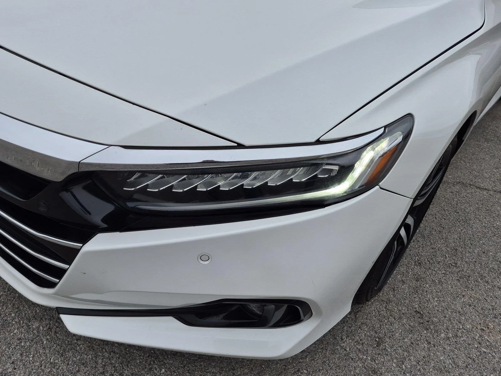 Used 2021 Platinum White Pearl Honda Touring image 9