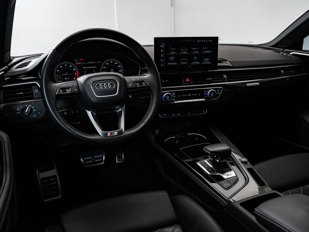 Used 2022 Daytona Gray Pearl Effect Audi Premium Plus image 4