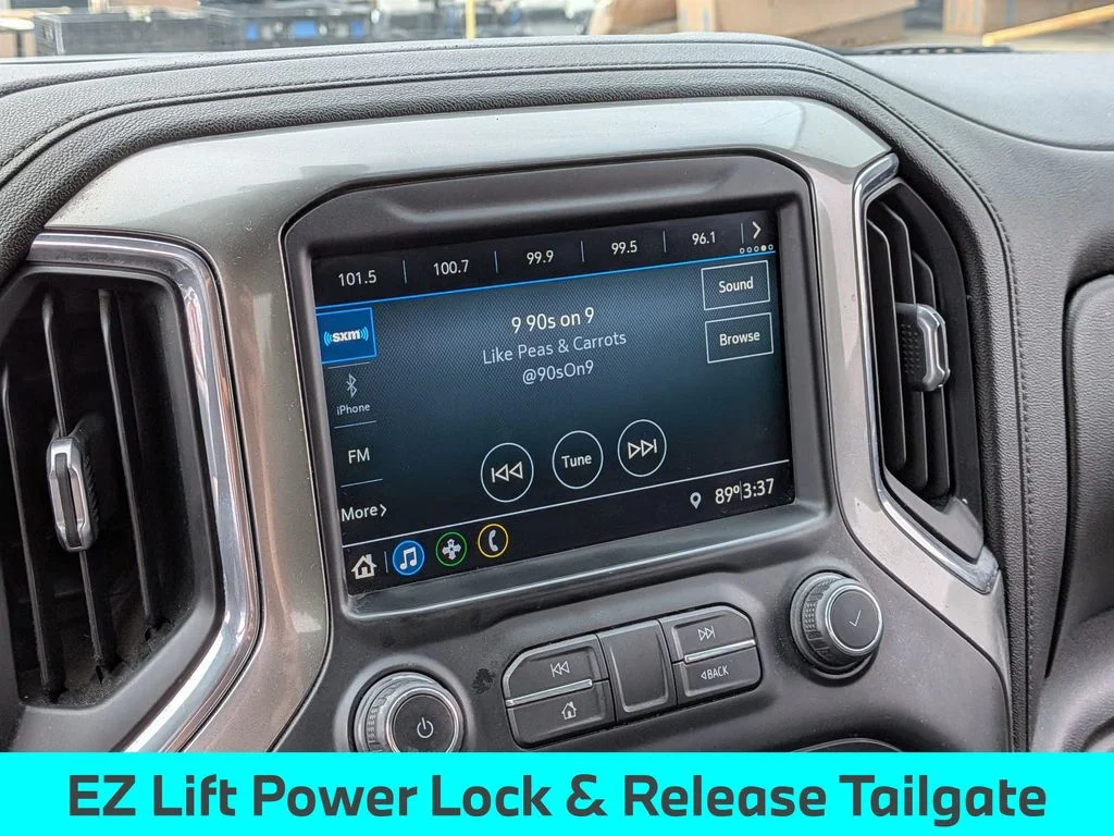 Used 2021 Silver Chevrolet RST image 22