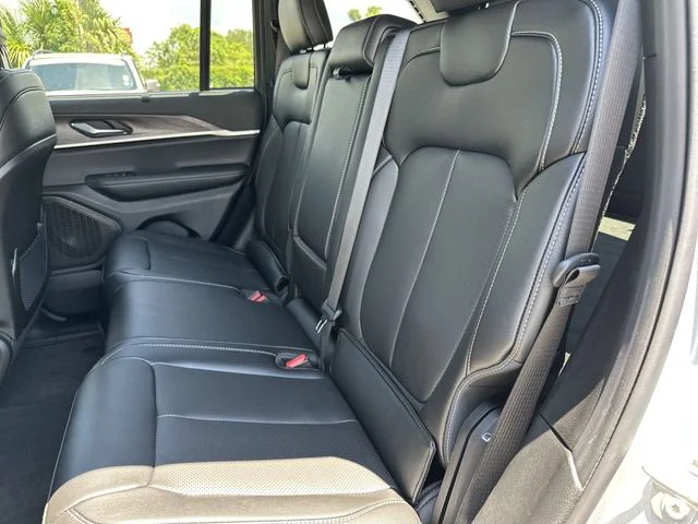 2025 Jeep Grand Cherokee Limited - Photo 18