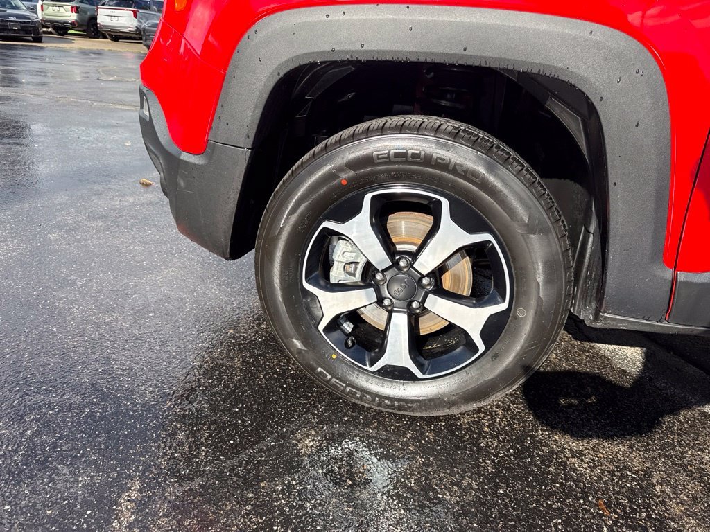 Used 2022 Red Jeep Trailhawk image 12