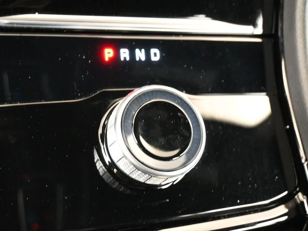 Used 2023 Diamond Black Crystal Pearlcoat Jeep Altitude image 20