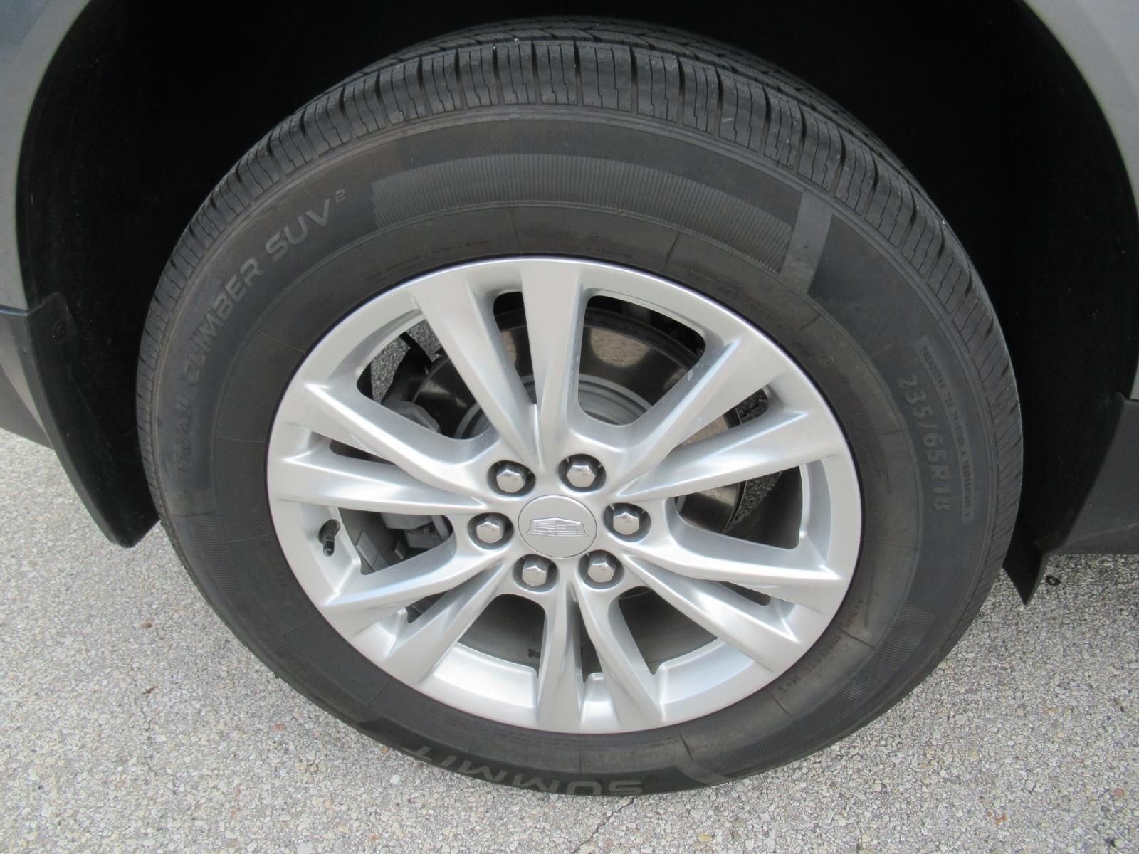 Used 2022 Gray Cadillac Luxury image 8