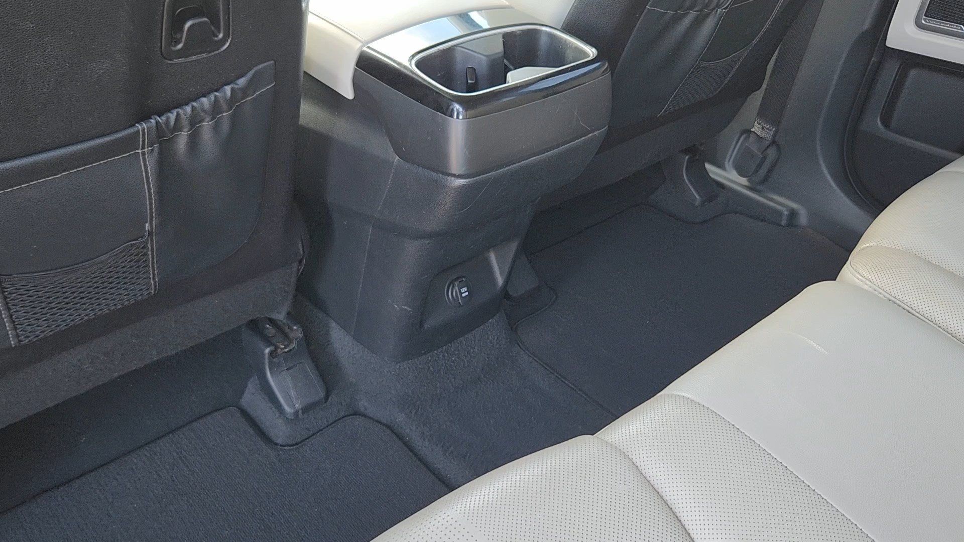 Certified Used 2022 Gravity Gray Kia EX image 18
