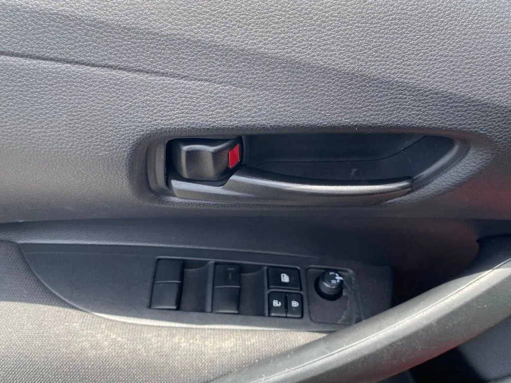 Used 2022 Red Toyota LE image 21
