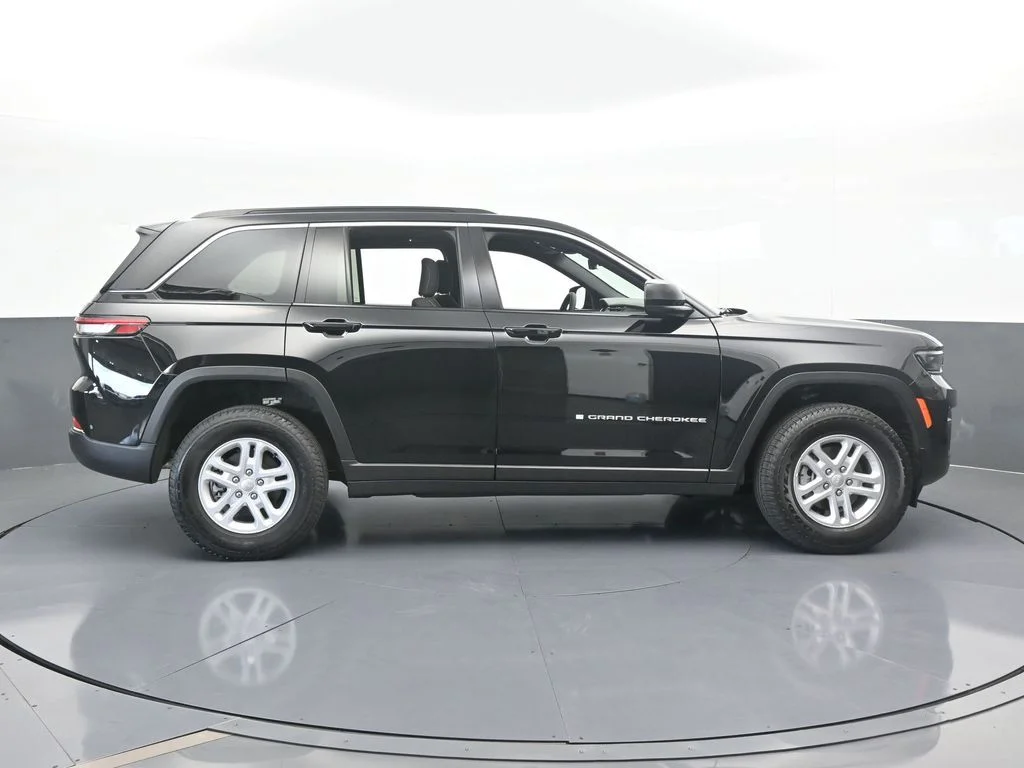 2025 Jeep Grand Cherokee Laredo - Photo 7