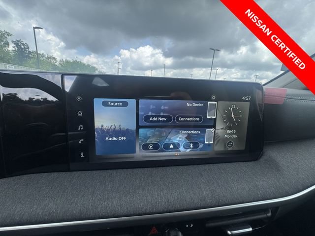 Used 2025 Gray Nissan SV image 16