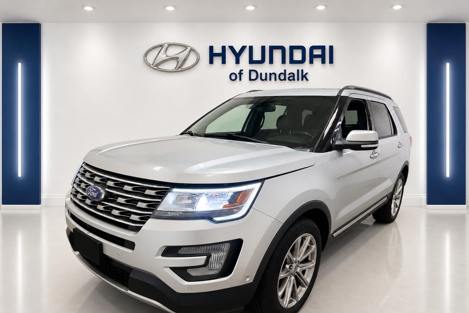 Used 2017 Silver Ford Limited image 1