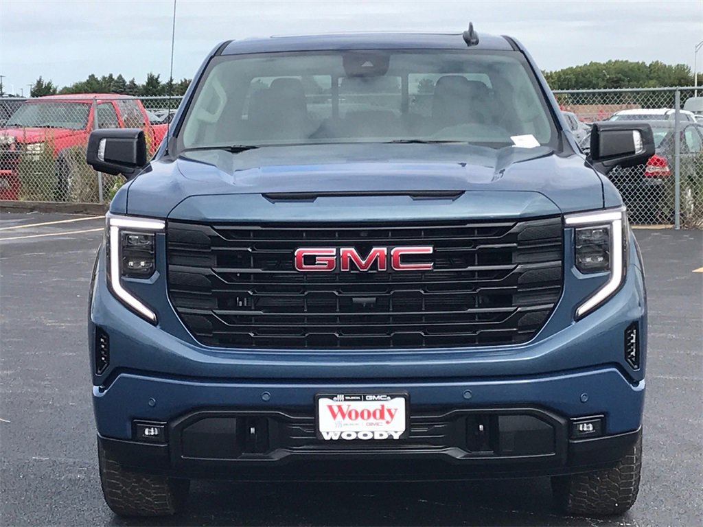 2026 GMC SIERRA - Image 2
