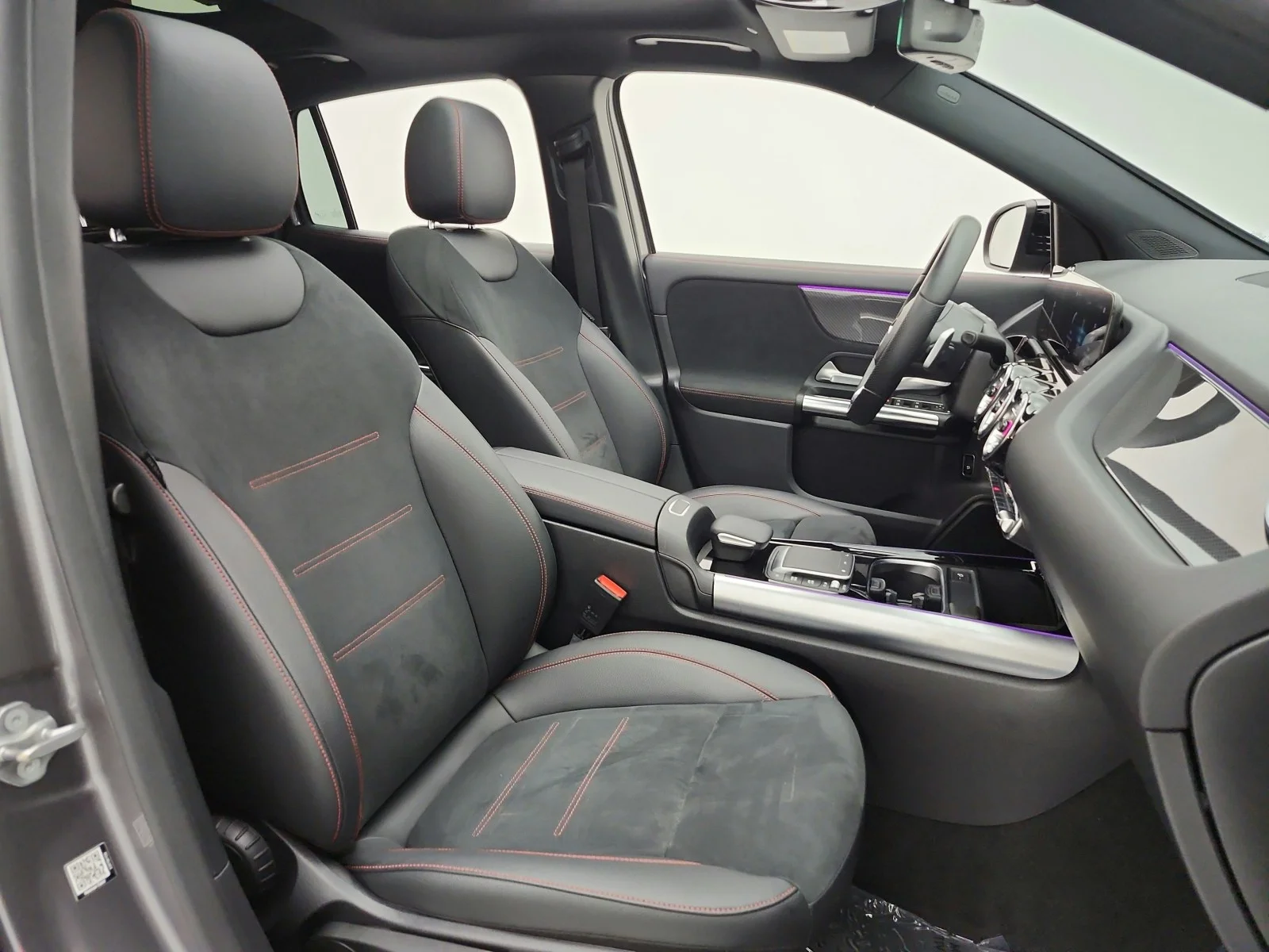 Used 2022 Mountain Grey Metallic Mercedes-Benz GLA 250 SUV image 20