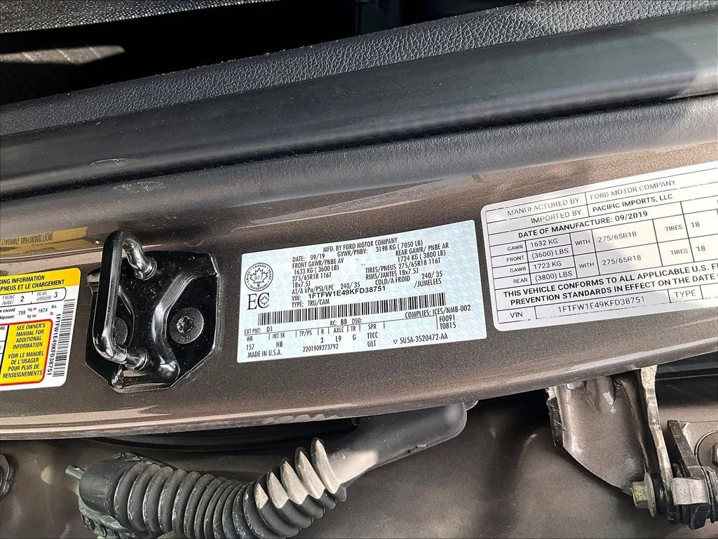 Used 2019 Gray Ford  image 37