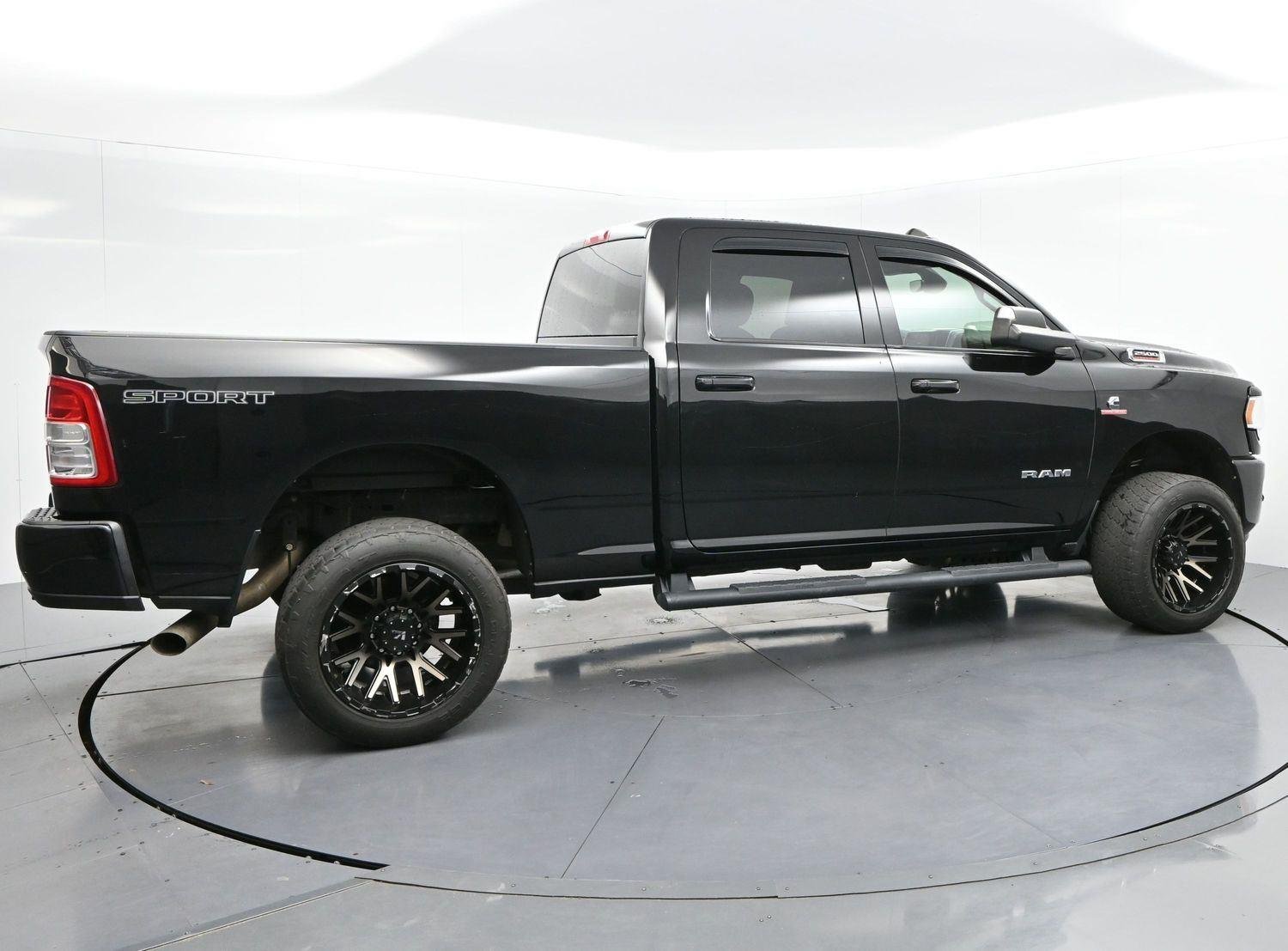 Used 2022 Diamond Black Crystal Pearlcoat Ram Big Horn image 8