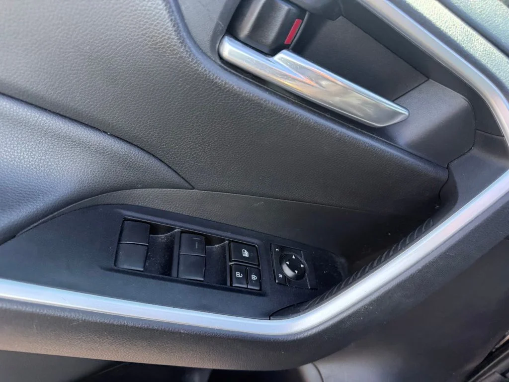 Used 2021 Black Toyota XLE image 6