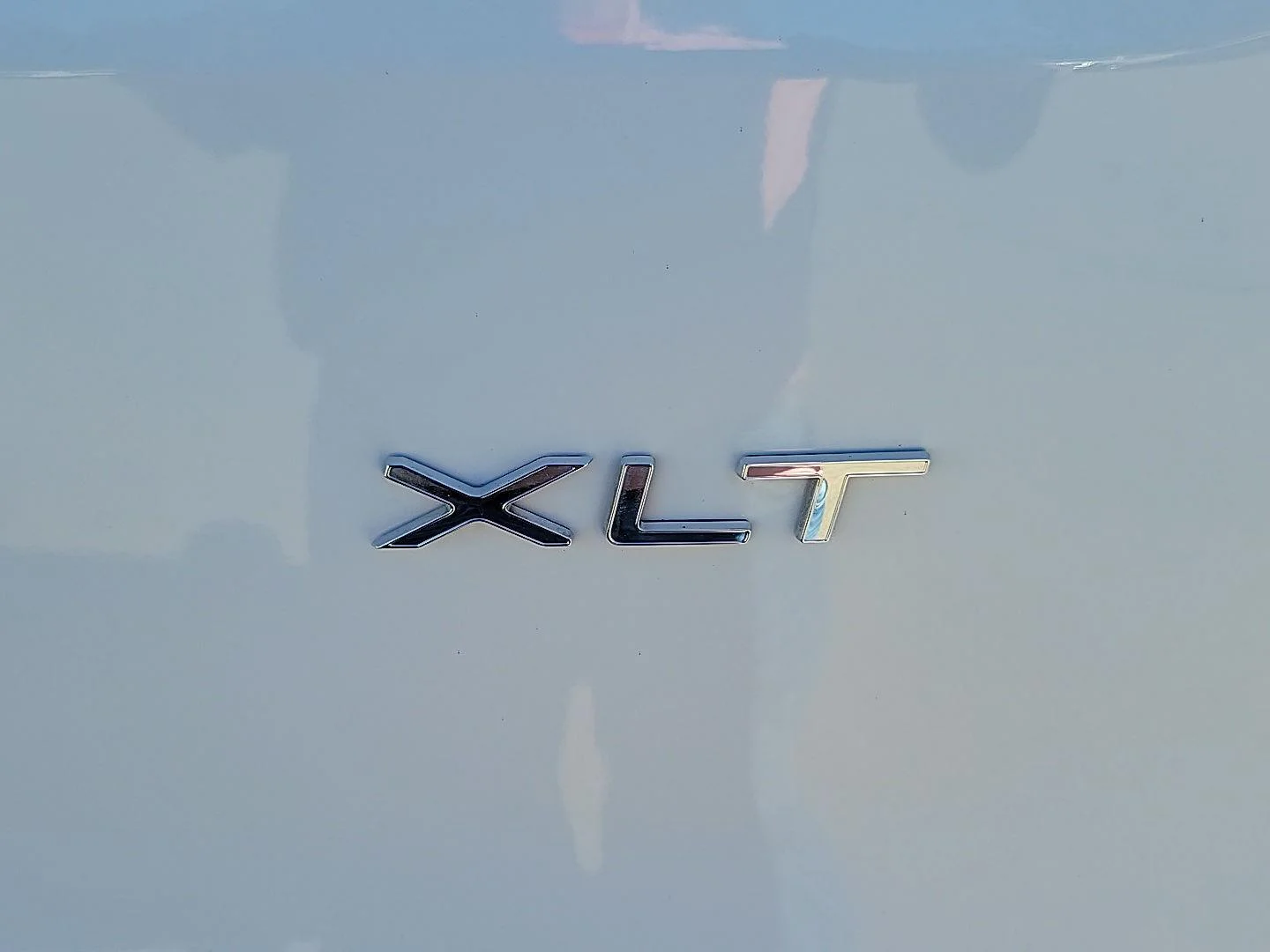 Used 2024 Oxford White Ford 350 XLT image 16
