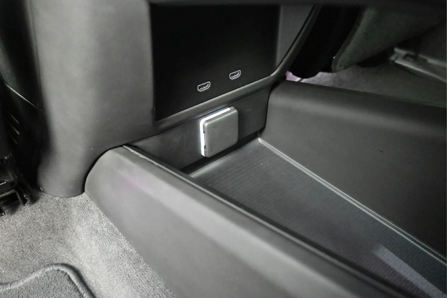 Used 2025 Black Raven Cadillac Premium Luxury Platinum image 9