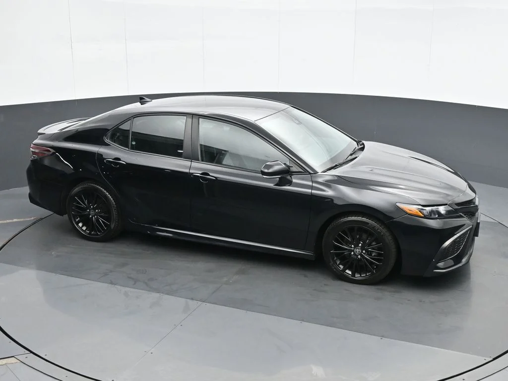 Used 2022 Black Toyota SE Nightshade image 23