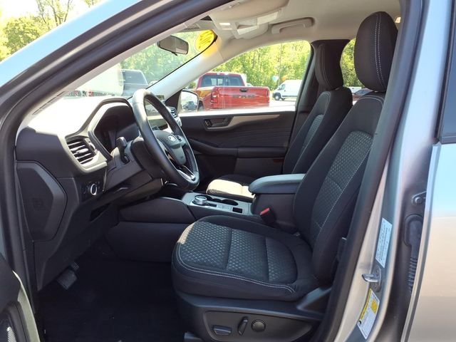Used 2023 Silver Metallic Ford Active image 13