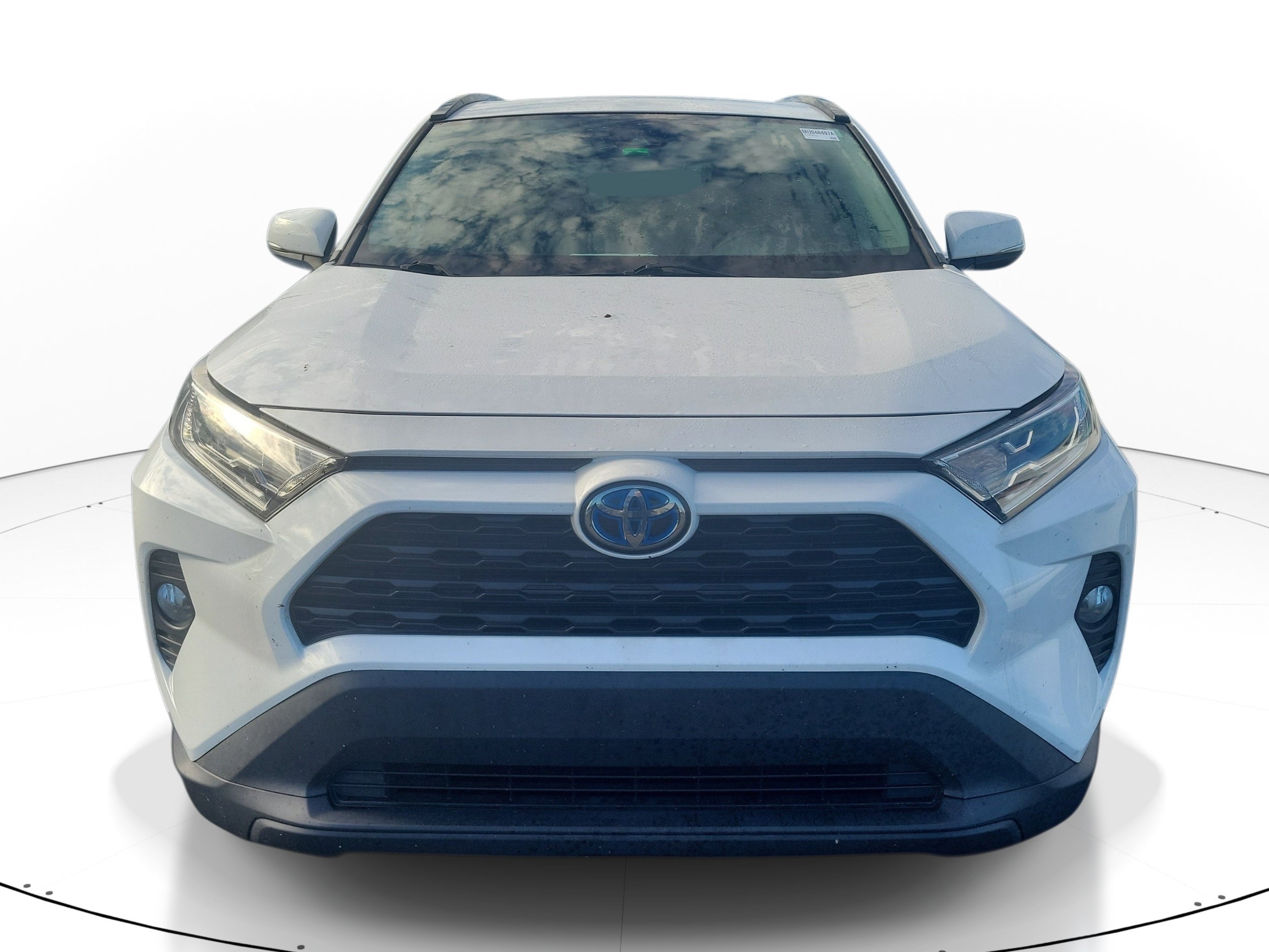 Used 2021 Super White Toyota XLE image 1