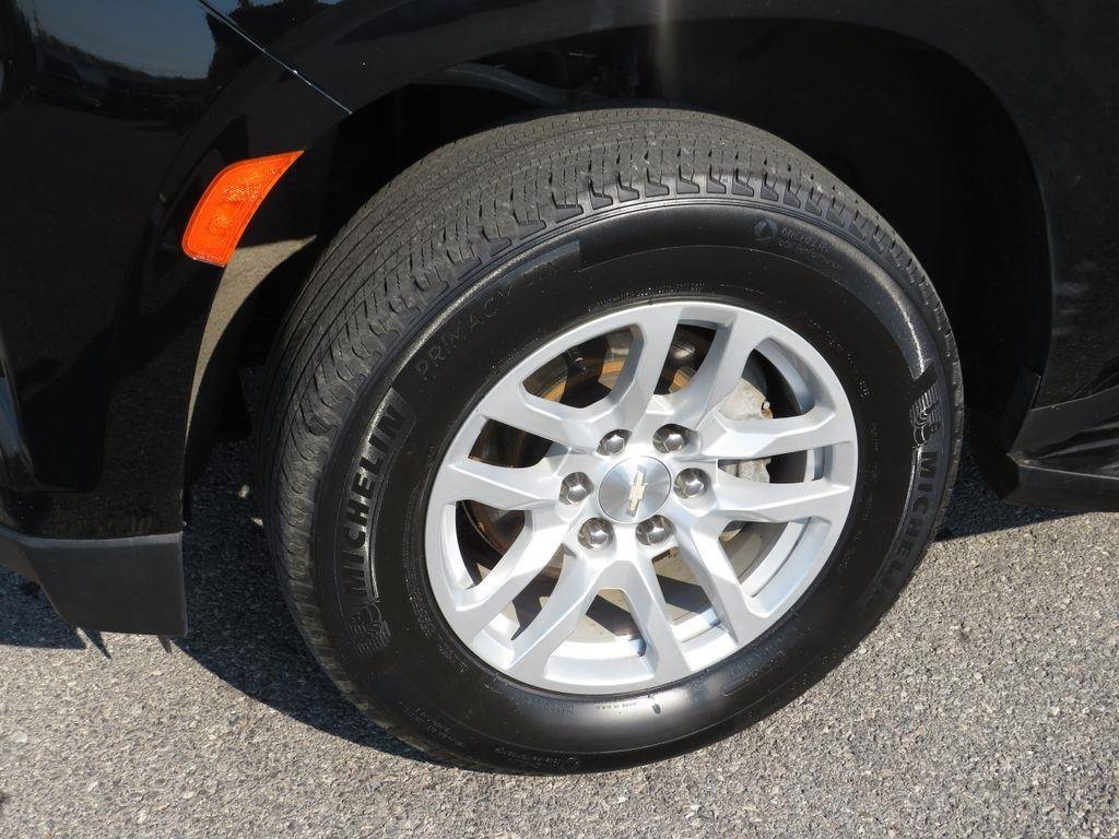 Used 2023 Black Chevrolet LS image 15