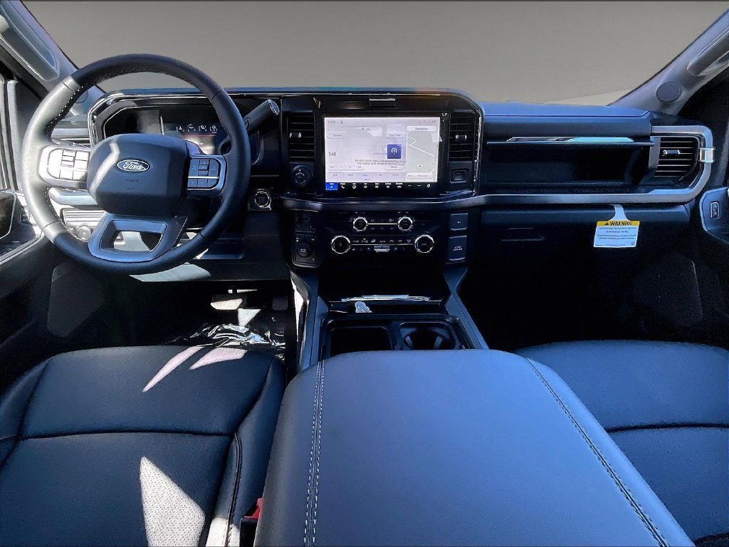 New 2027 Oxford White Ford Lariat image 6