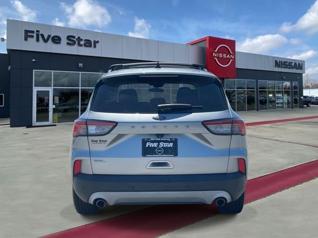 Used 2022 Silver Ford SEL image 5