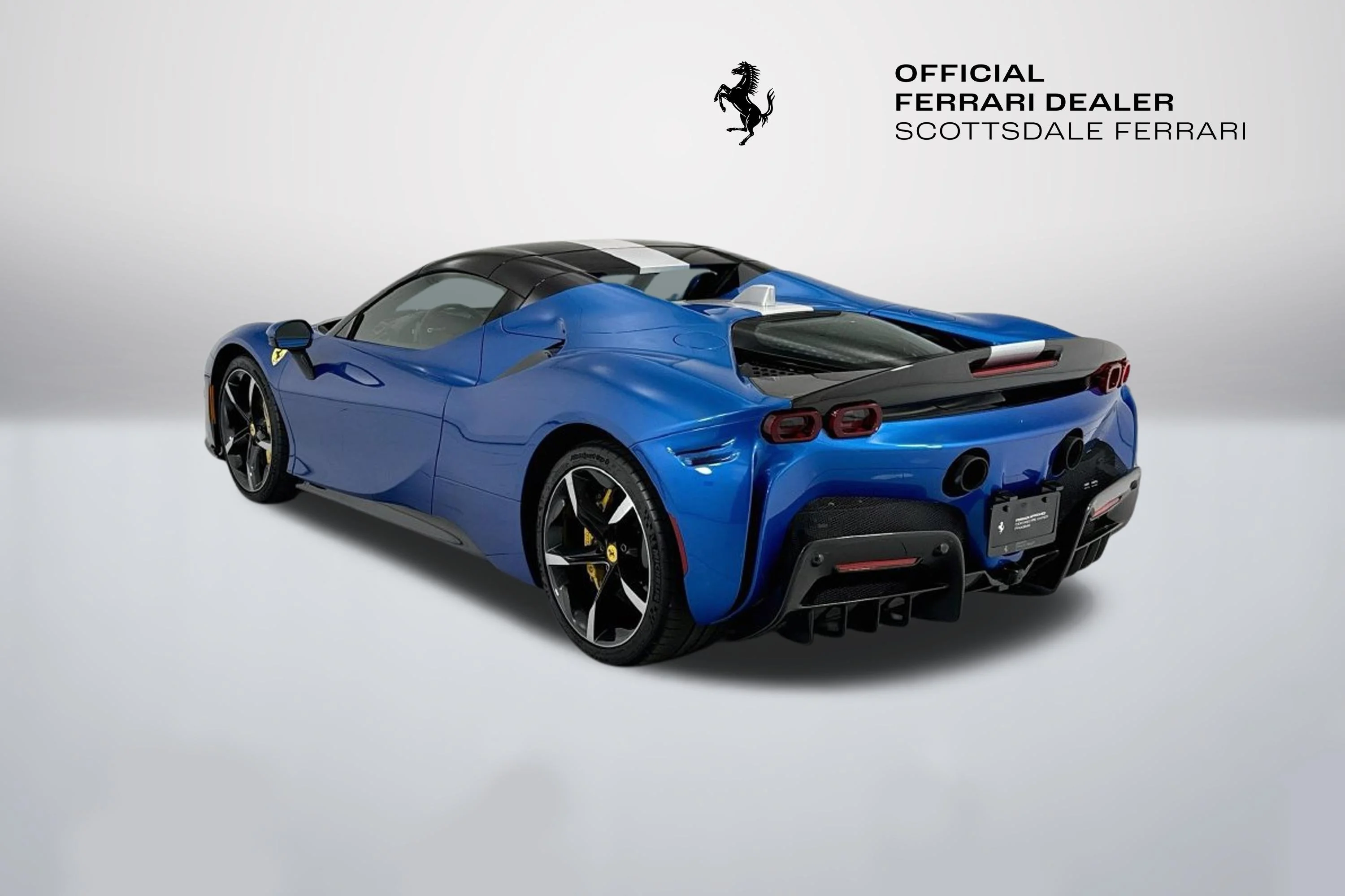 Used 2022 Blu Corsa Ferrari  image 15