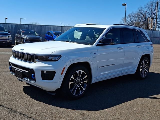 Certified Used 2022 Bright White Clearcoat Jeep Overland 4xe image 3
