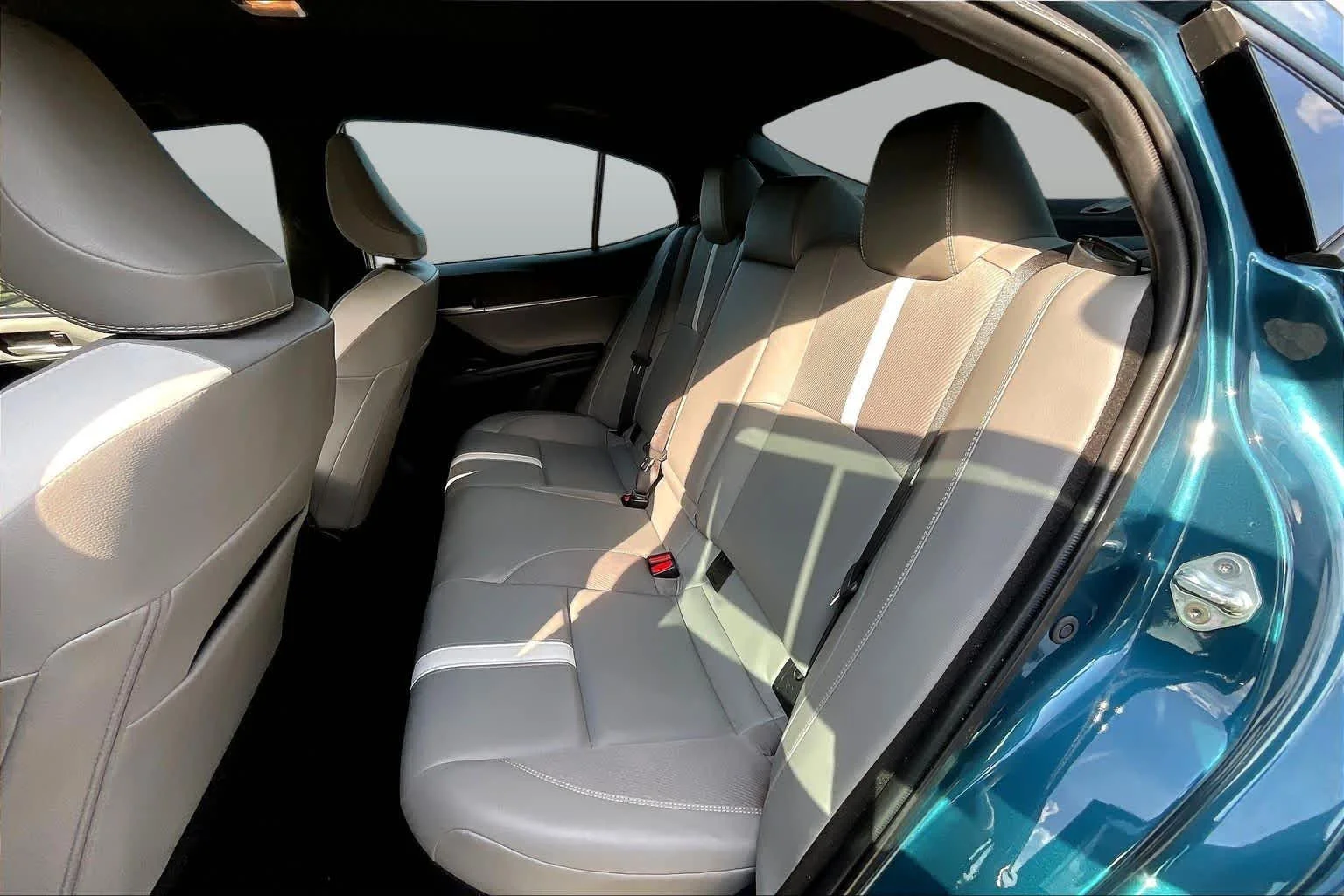 Used 2025 Ocean Gem Toyota SE image 19