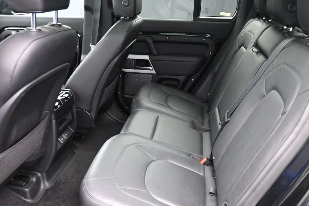 Used 2024 Black Land Rover S image 13