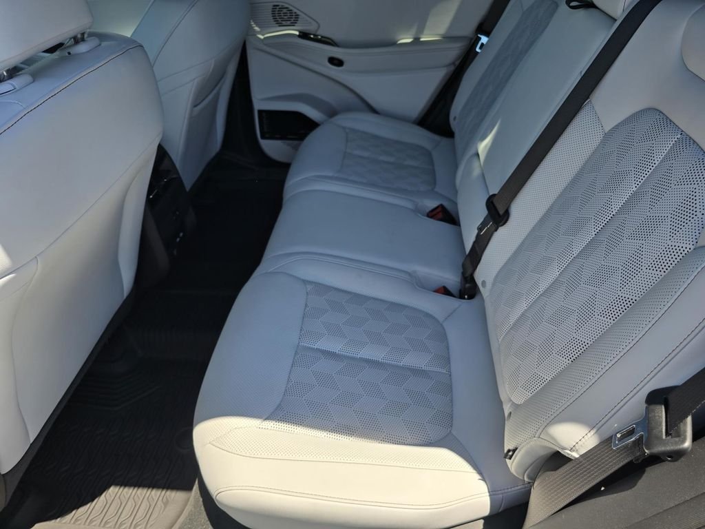 2026 Jeep Cherokee Overland - Photo 10