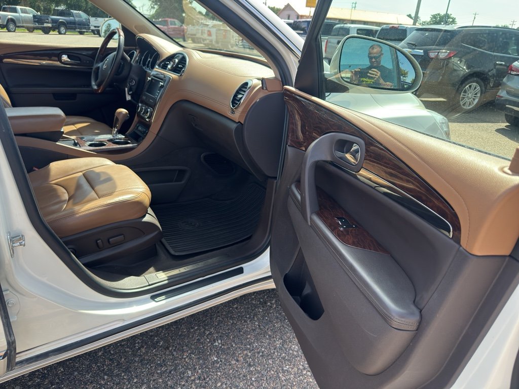 Used 2013 White Buick Leather image 14