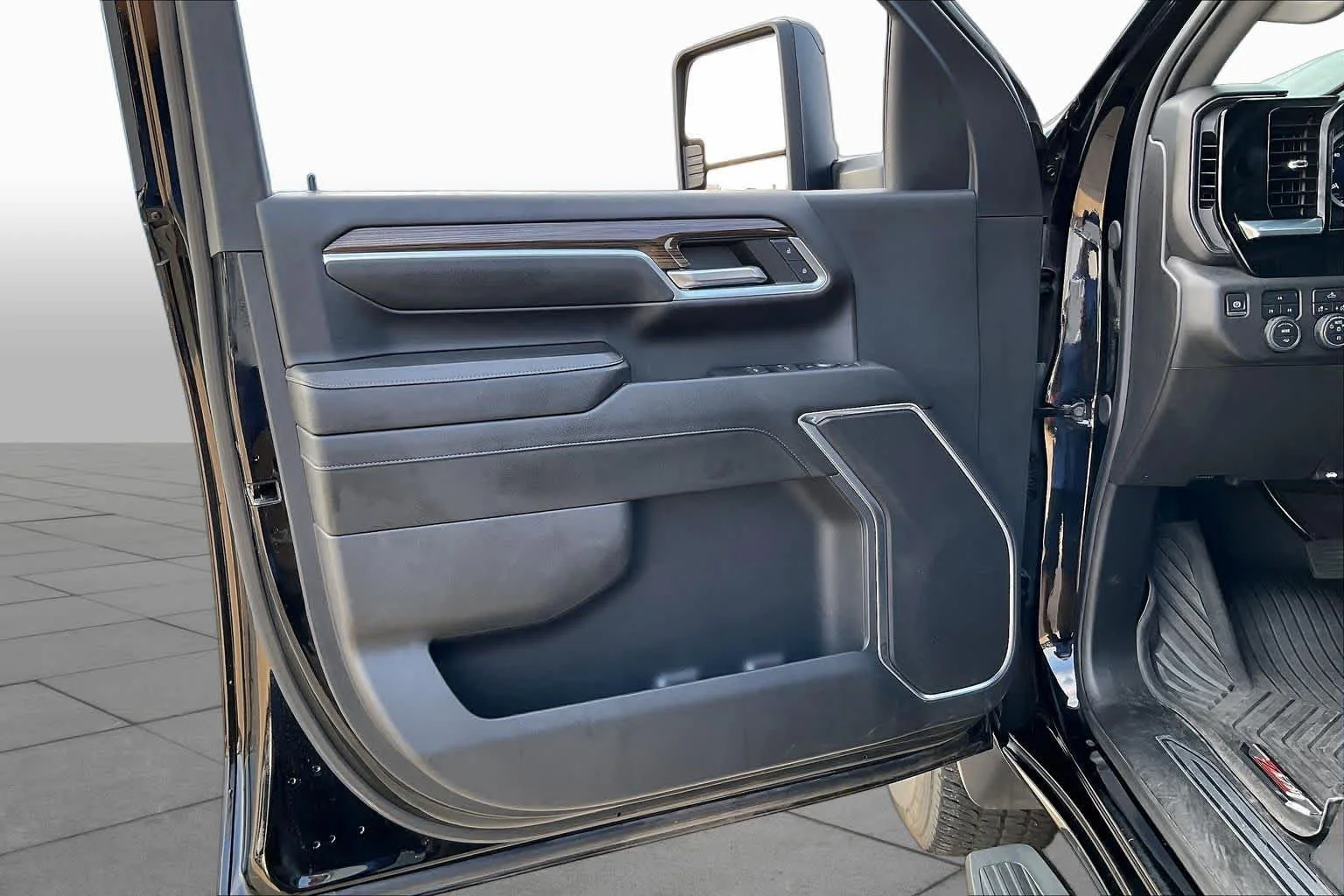 Used 2024 Black Chevrolet LT image 21