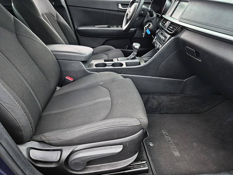 Used 2020 Horizon Blue Kia LX image 32