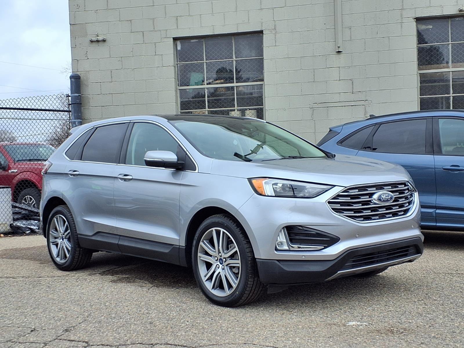 2022 Ford Edge Titanium