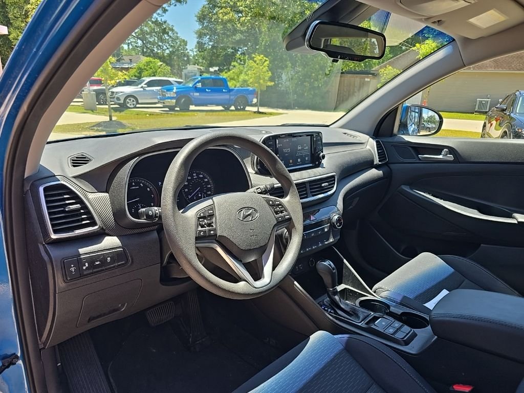 Used 2020 Blue Hyundai Value image 5