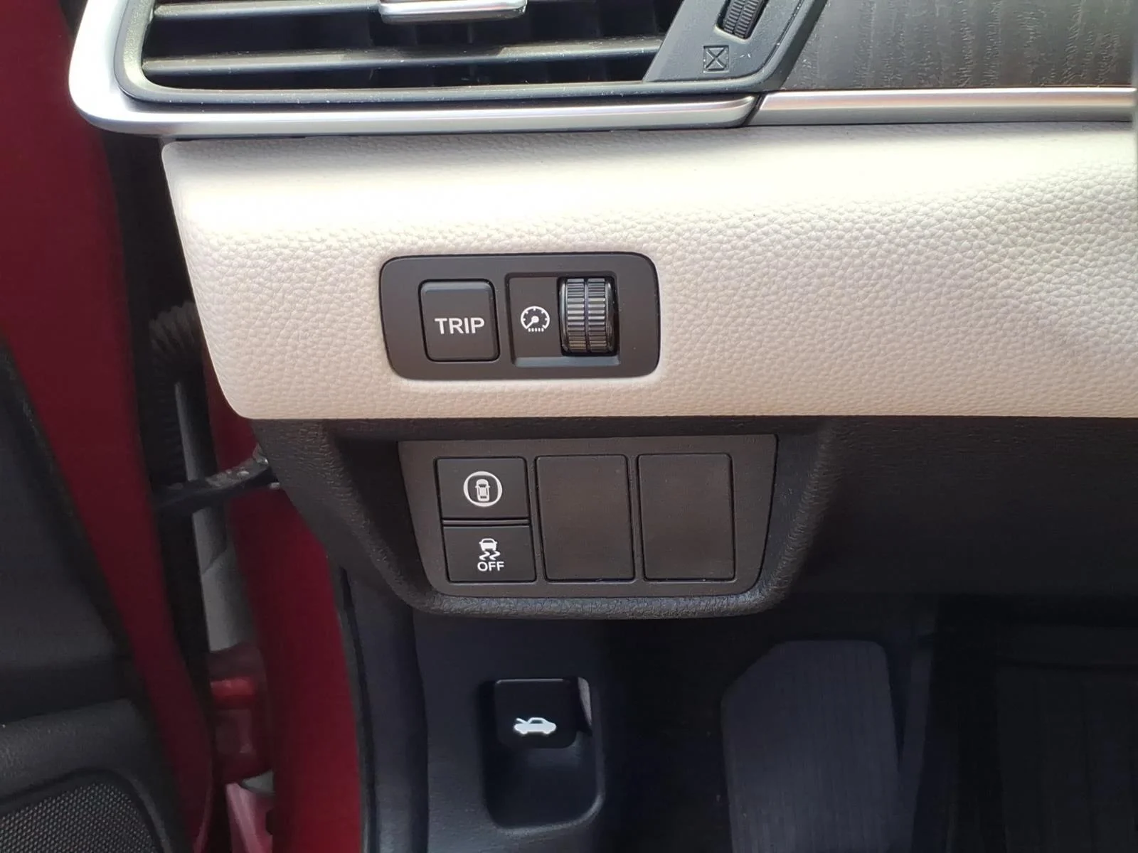 Used 2019 Radiant Red Metallic Honda EX-L image 21